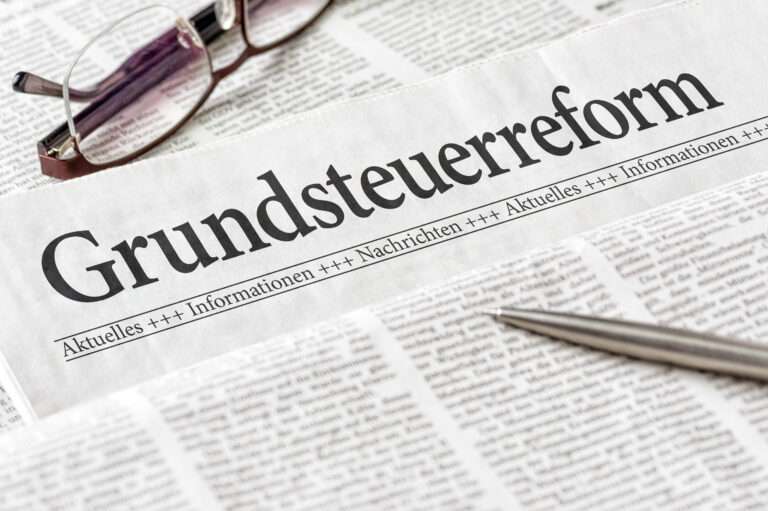 Zeitung Mit Der Überschrift Grundsteuerreform