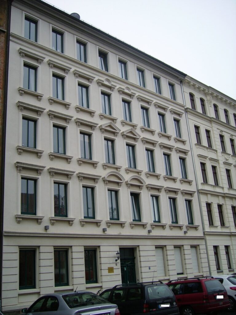 5bb5078a 8c2f 4db8 83d2 1af157dbdbbf 3