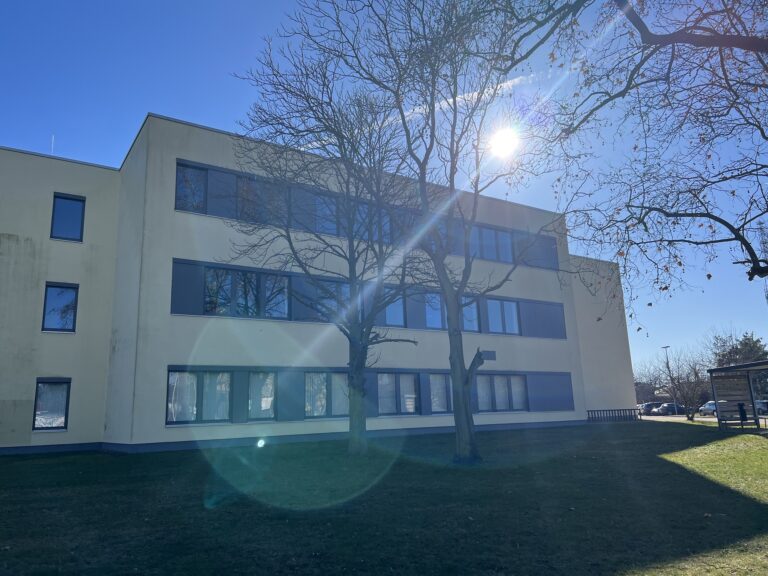 de90b25e 85da 47a3 88a3 ae9389760035 25