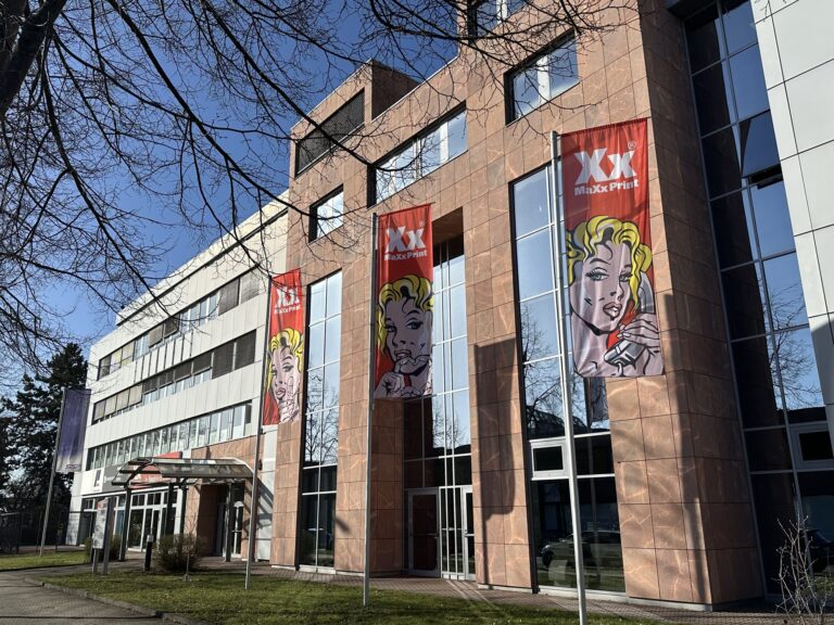 183b9ba8 e7f1 4c18 b1aa 1609cb6b611f 1